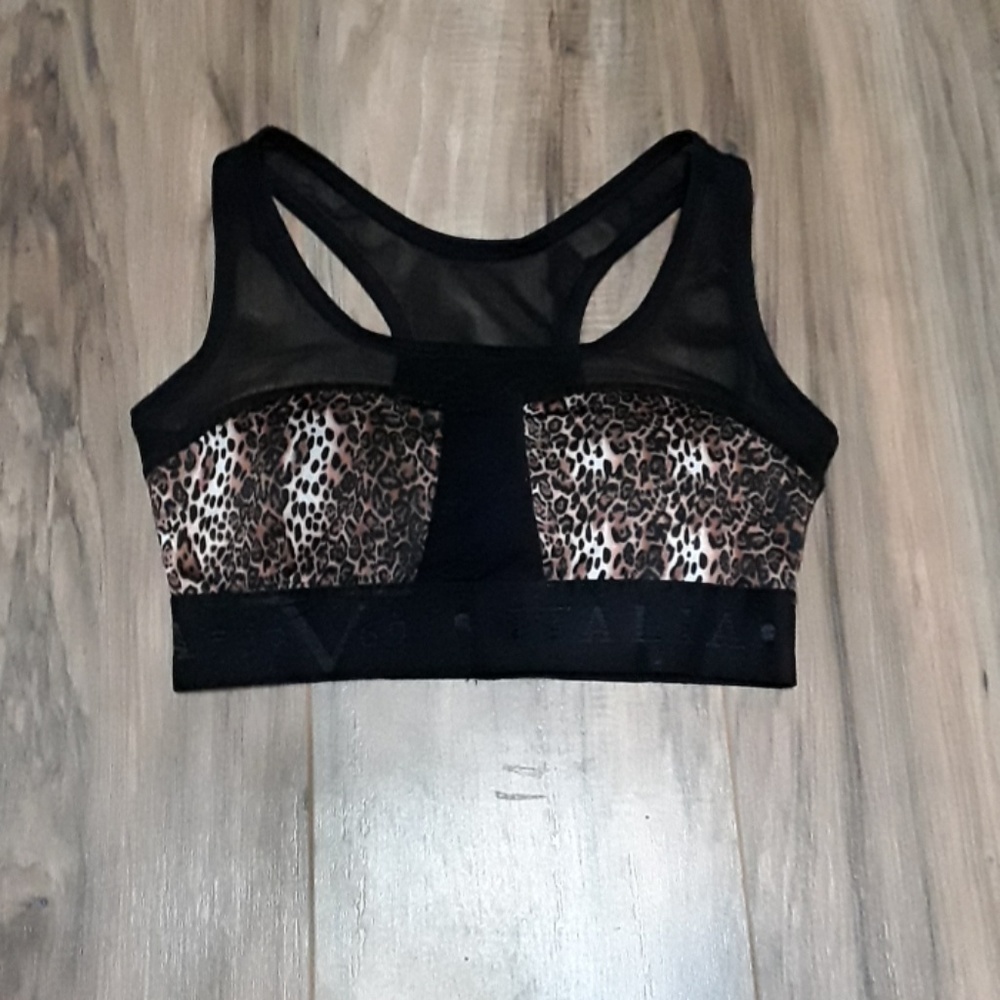 Sports bra
